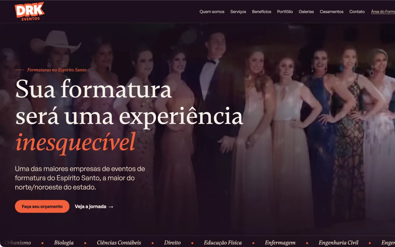 Página inicial da DRK Eventos com o título Sua formatura será uma experiência inesquecível sobre o vídeo de formandos no baile
